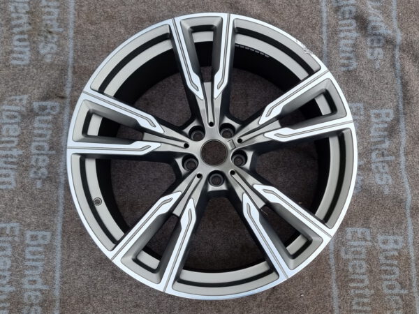 Original BMW M Felge 9,5 x 22 ET37 – Bild 2