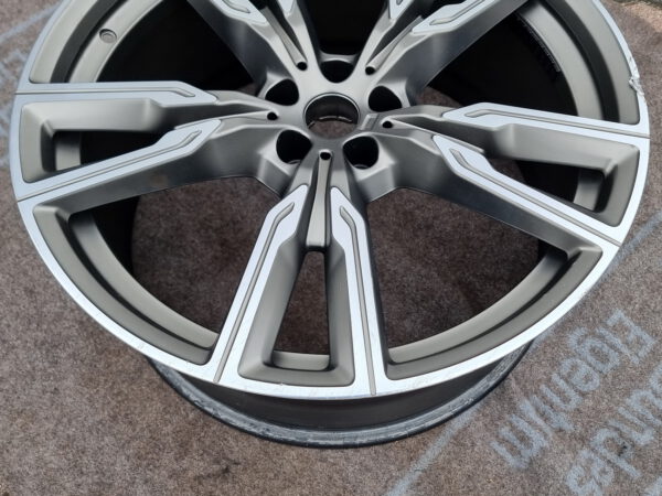 Original BMW M Felge 9,5 x 22 ET37 – Bild 3