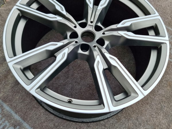 Original BMW M Felge 9,5 x 22 ET37 – Bild 4