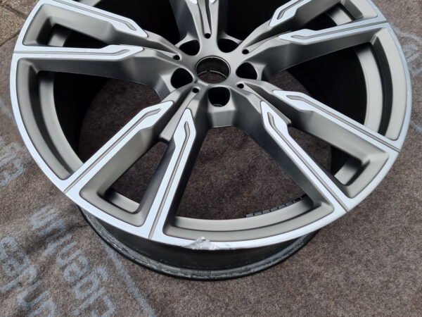 Original BMW M Felge 9,5 x 22 ET37 – Bild 7