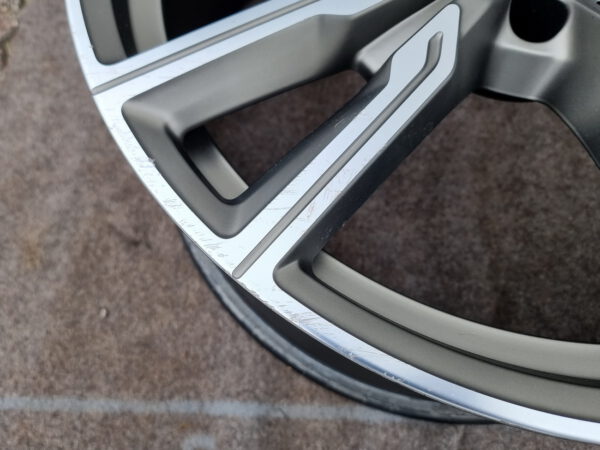Original BMW M Felge 9,5 x 22 ET37 – Bild 8