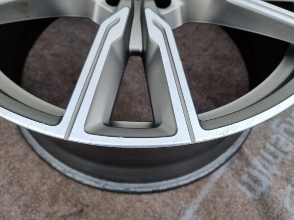 Original BMW M Felge 9,5 x 22 ET37 – Bild 9