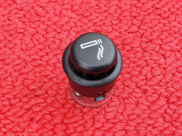 VW Golf 5 Zigarettenanzünder Anzünder unbenutzt 1J0919307 9B9 – Bild 4
