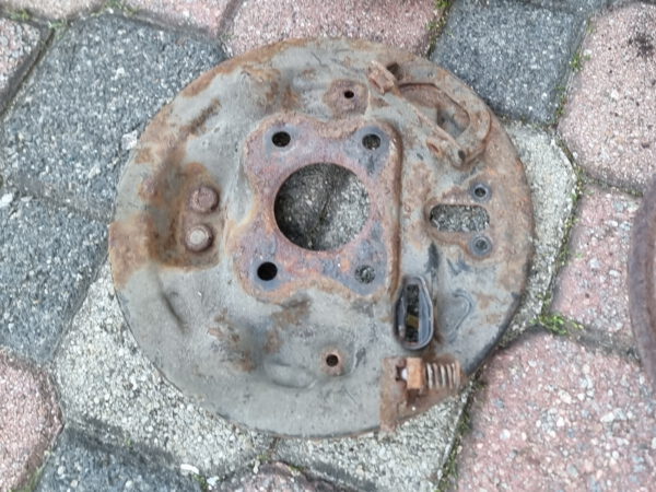 Bremse hinten Ankerbleche Mazda 323 BG 90 - 95 Bremstrommel – Bild 3