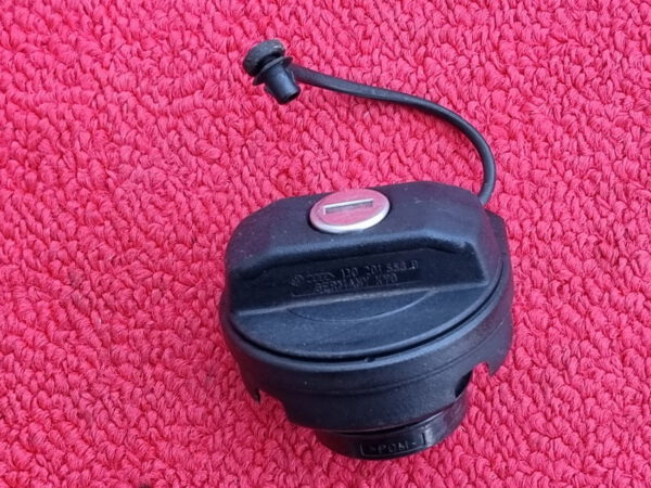 Tankdeckel VW Golf 2 3 4 Passat Polo Audi A4 A6 Tankverschluss – Bild 9