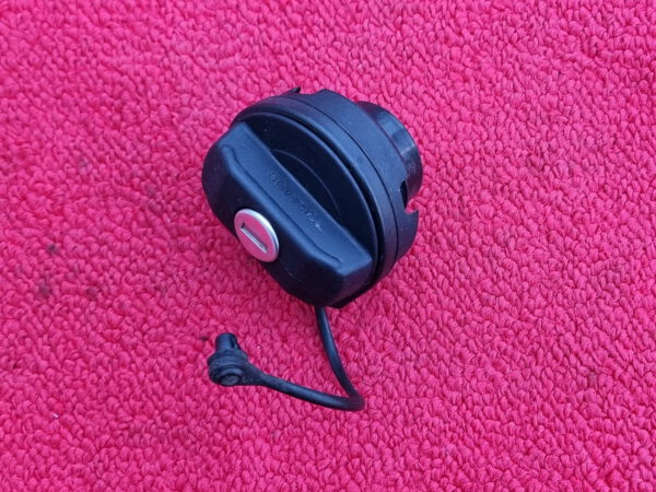 Tankdeckel VW Golf 2 3 4 Passat Polo Audi A4 A6 Tankverschluss – Bild 7