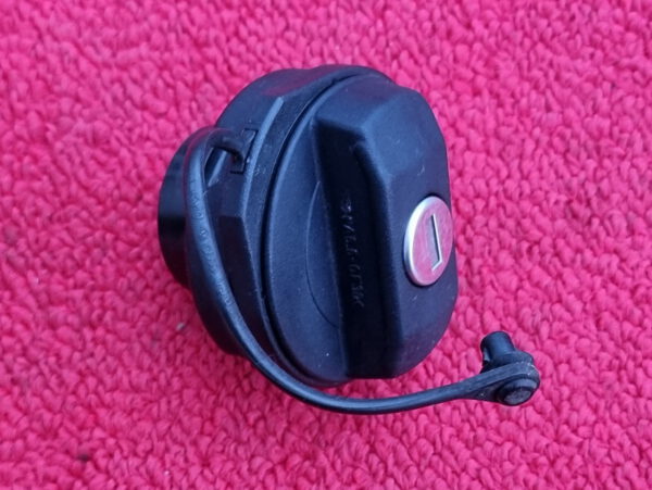 Tankdeckel VW Golf 2 3 4 Passat Polo Audi A4 A6 Tankverschluss – Bild 3