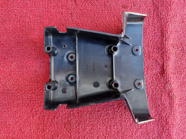 Verkleidung Lenksäule unten BMW 1602 2002 E10 1108581 Unterteil – Bild 4