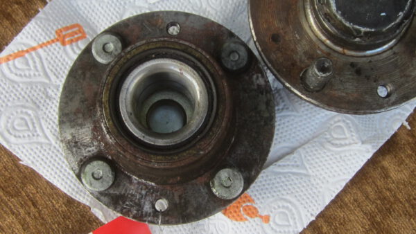 Radlager Radnaben hinten Mazda 323 BG von 1989 bis 1994 – Bild 2