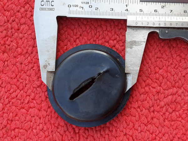 Tülle Haubenverriegelung Motorhaube BMW 1602 E10 2002 tii 02er 5480172 – Bild 4