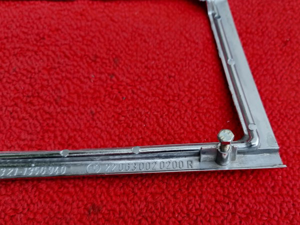 Rahmen Rücklicht rechts Rückleuchte BMW 1602 2002 E10 1974 63211356940 – Bild 3