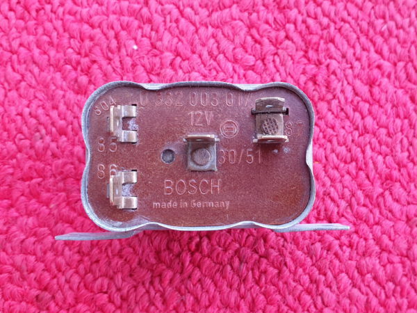 Relais Arbeitsrelais BMW 1602 Mercedes Opel VW Bosch 0332003017 – Bild 3