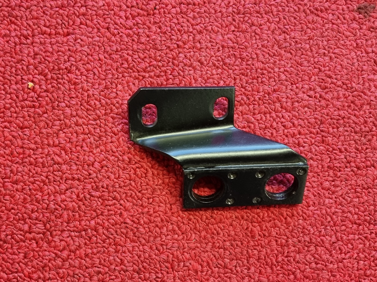 Auspuffhalterung Getriebe BMW 1602 1802 2002 E10 u E12 18211101322 – Bild 2