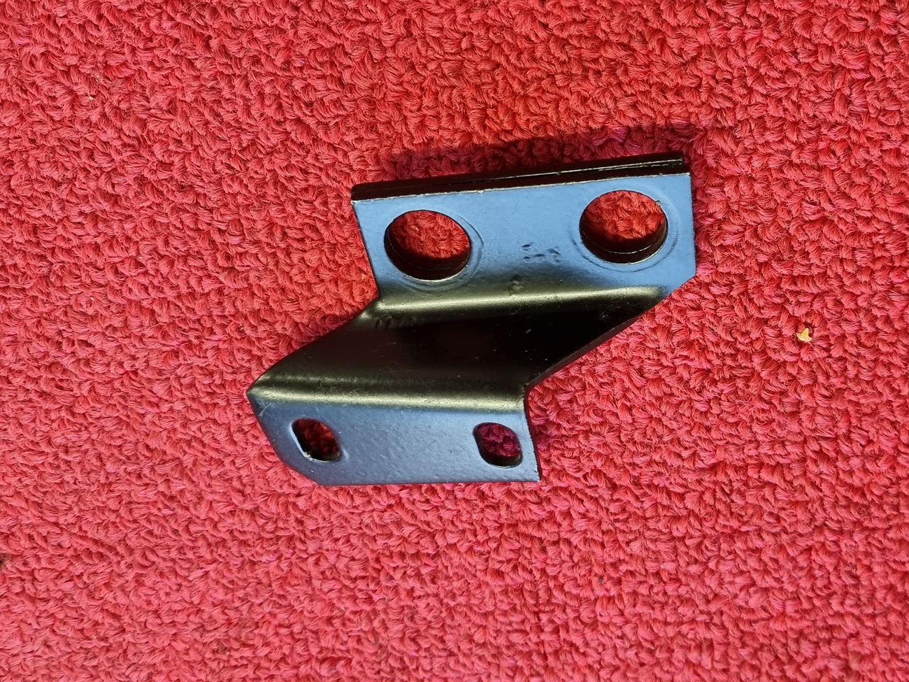 Auspuffhalterung Getriebe BMW 1602 1802 2002 E10 u E12 18211101322 – Bild 5