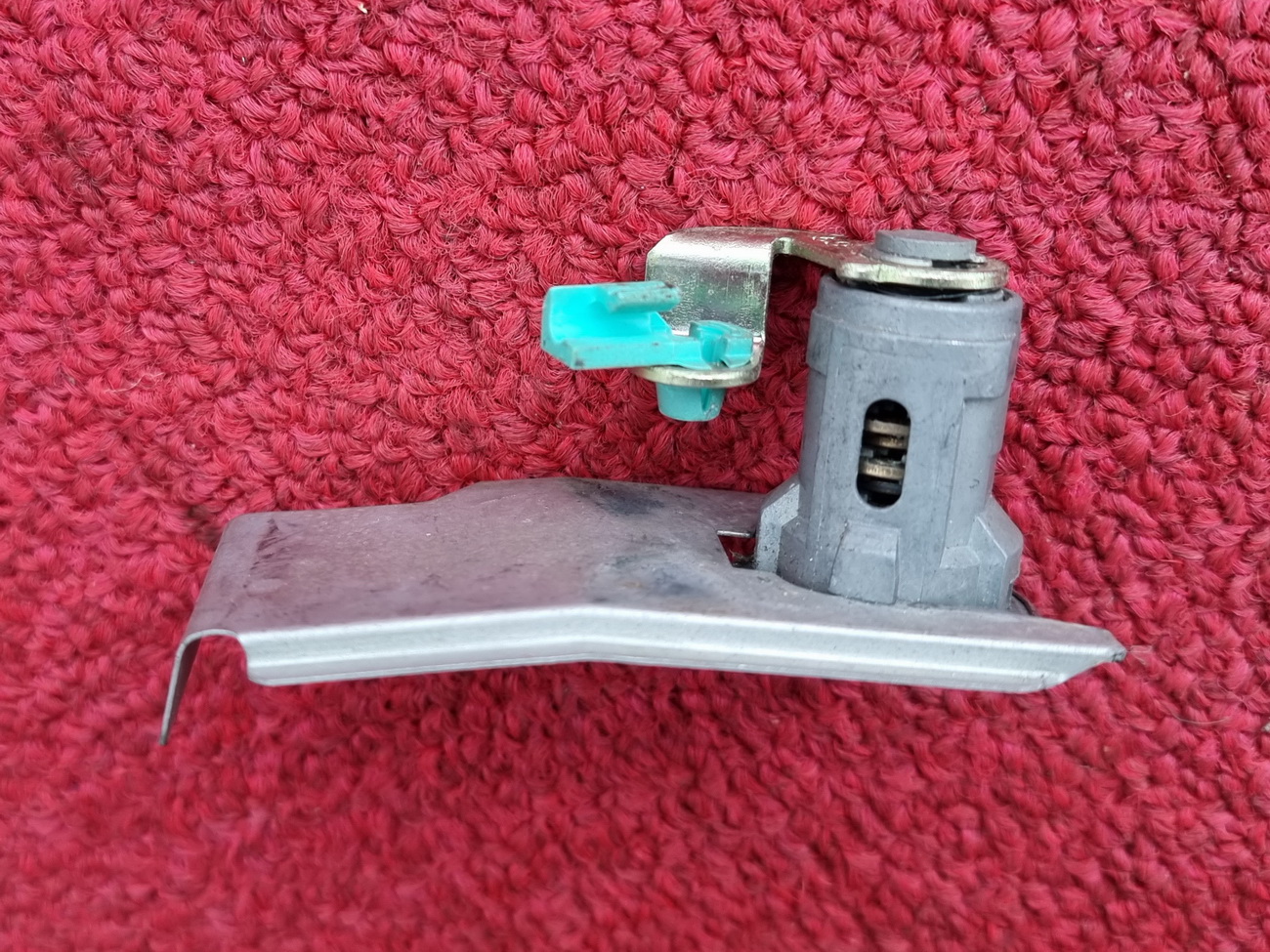 Schließzylinder Heckdeckel Kofferraumdeckel Mazda 121 DB 90-95 – Bild 5