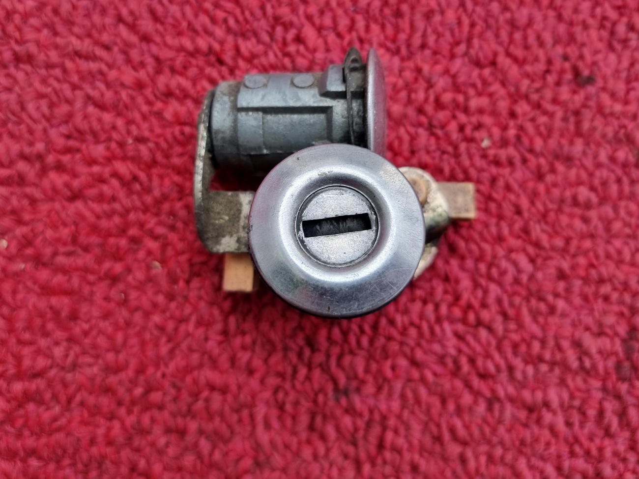 Schließzylinder links Türschloss Mazda 121 DB 90-95 – Bild 3