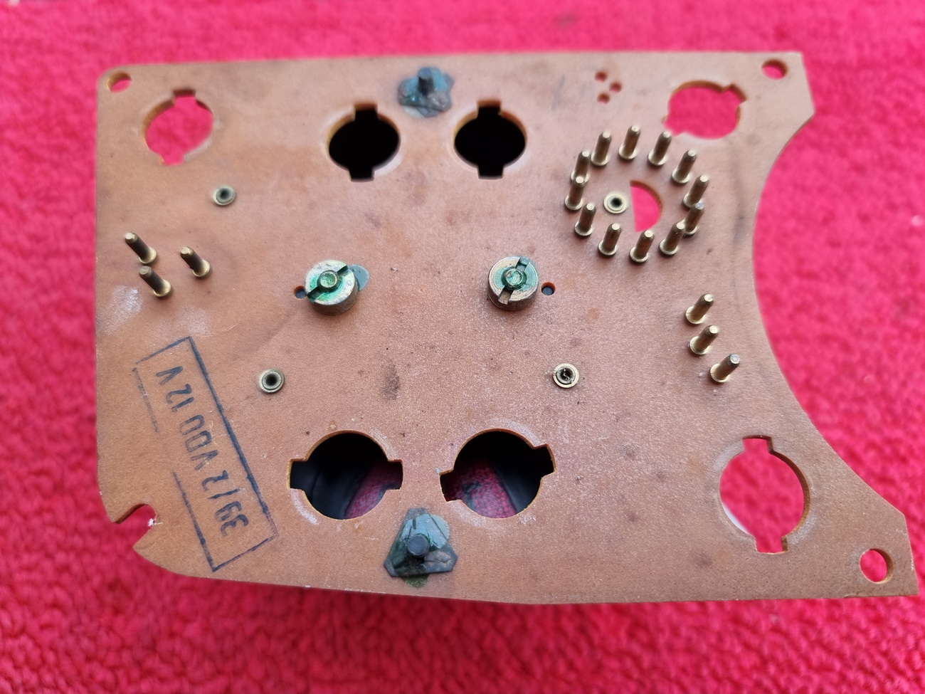 Temperaturanzeige Benzinanzeige Kombiinstrument BMW 1602 2002 E10 1974 62 11 1 357 650 – Bild 4