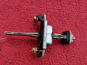 Türbremse Türfangband Mazda 121 DB Türe vorne li und re 90-95