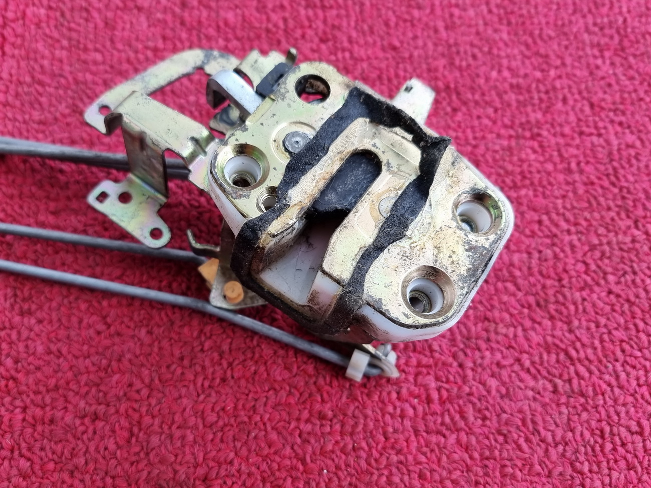 Türschloss Schloss Mazda 121 DB Türe links 90-95 – Bild 3