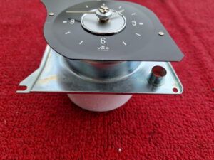 Uhr Zeituhr 12V Kombiinstrument BMW 1600 1602 2002 E10 bis -71 62 11 1 350 086