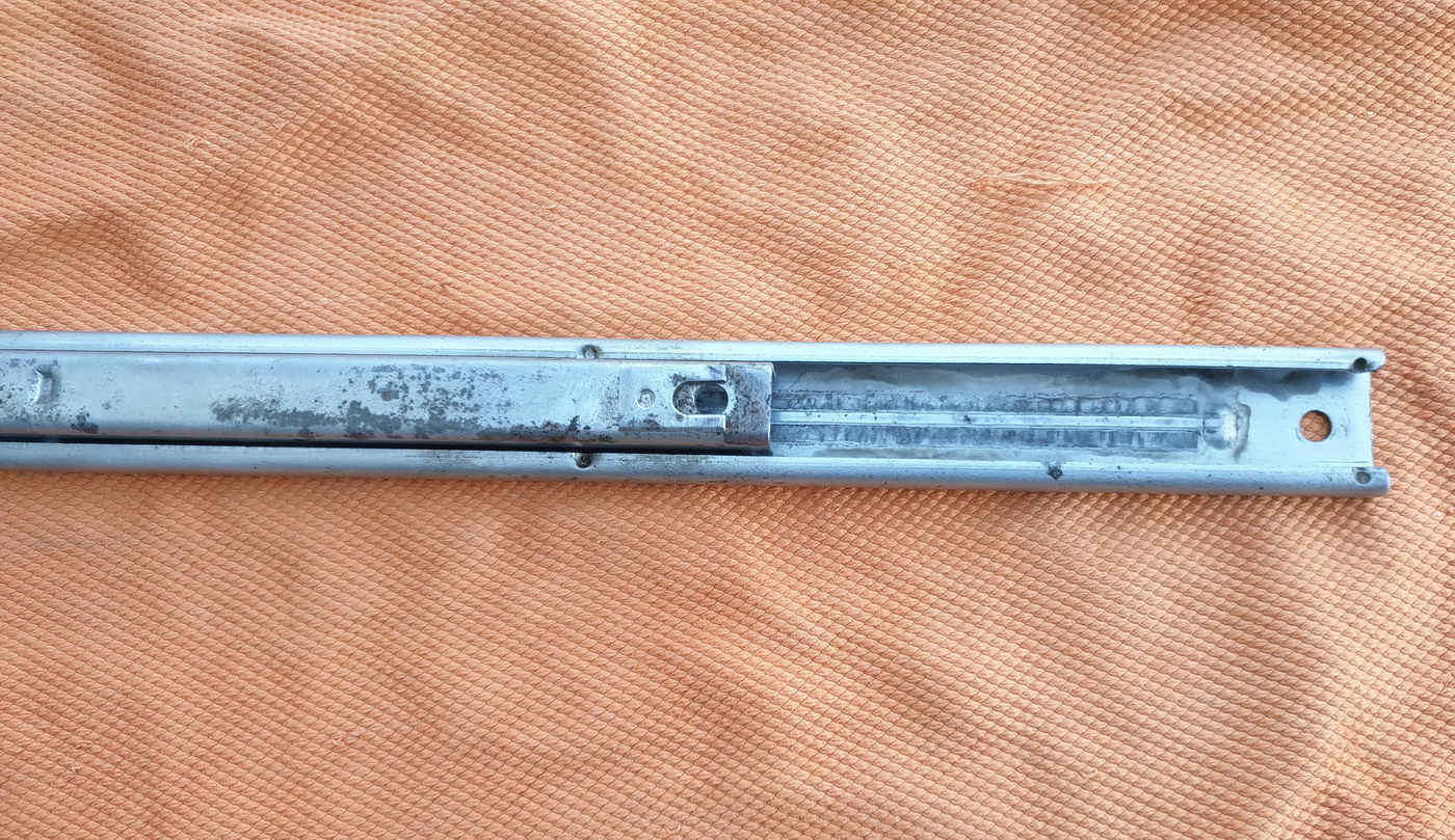 Sitzschiene rechts links BMW 1602 1802 2002 tii E10 52101829900 – Bild 2