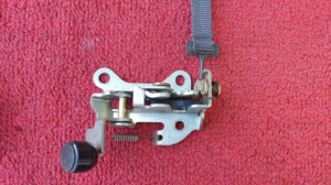 Verriegelung Sitzbank Mazda 121 DB Rückenlehne Rücksitzbank