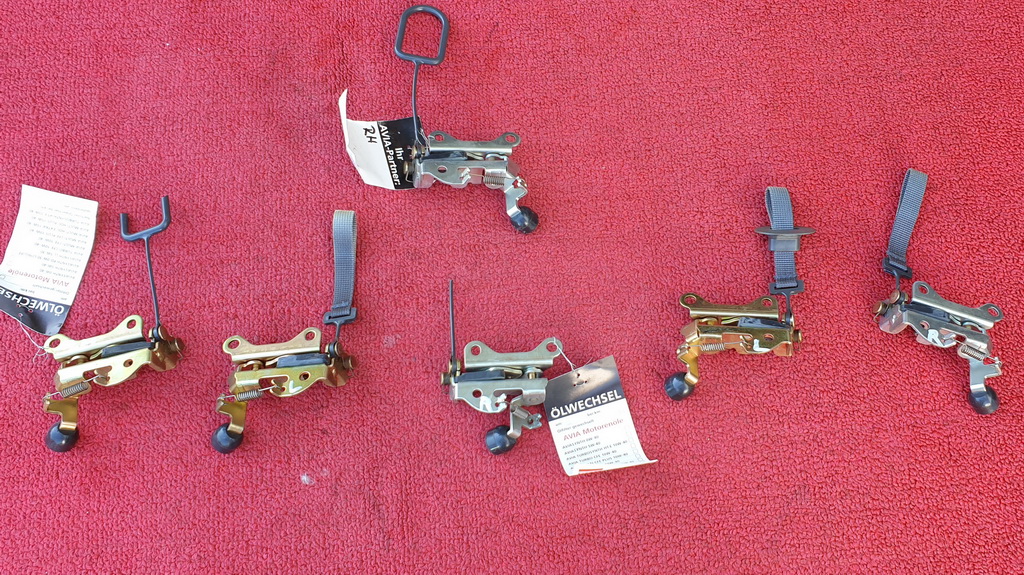 Verriegelung Sitzbank Mazda 121 DB Rückenlehne Rücksitzbank – Bild 9